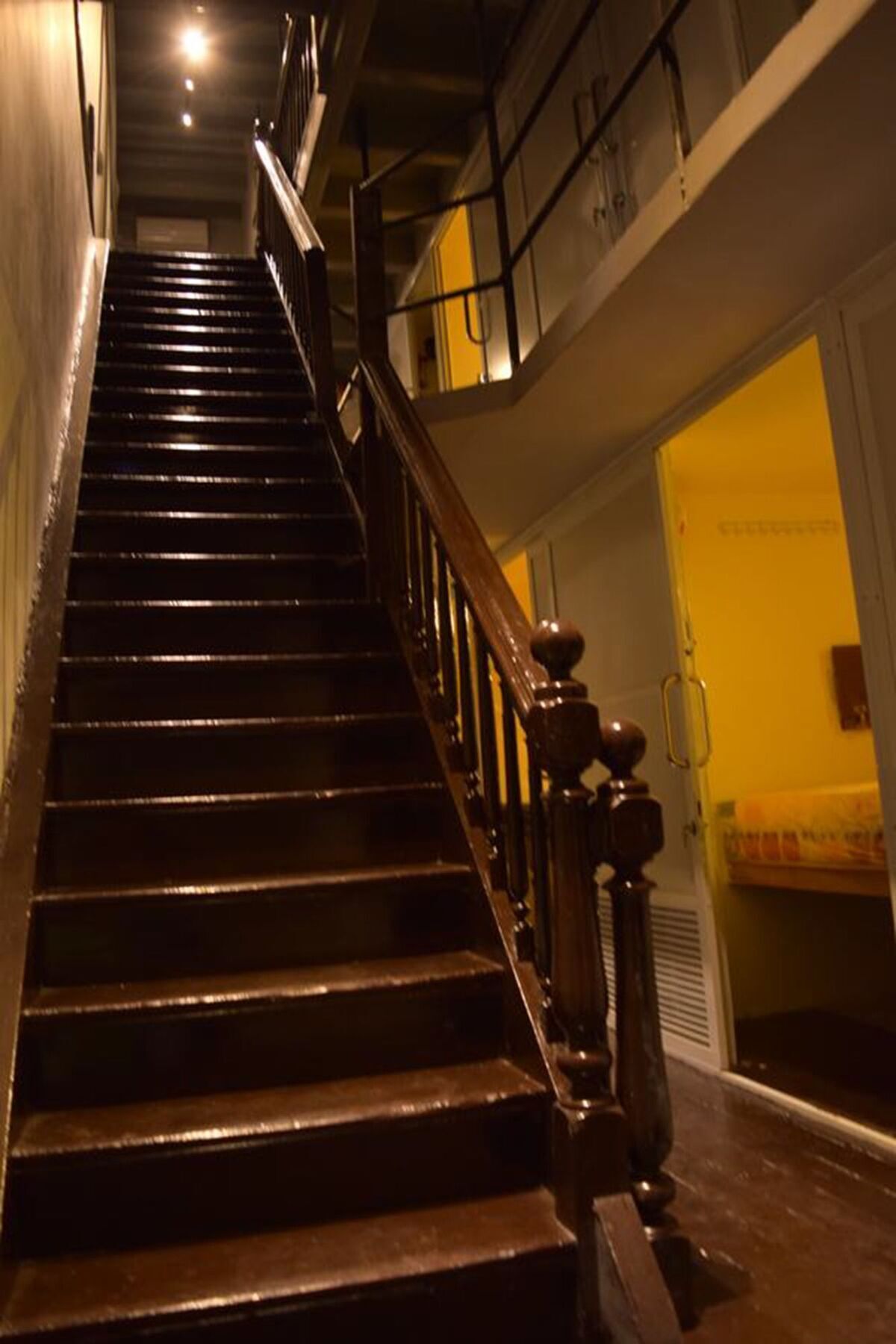 21 Hostel Янгон Экстерьер фото